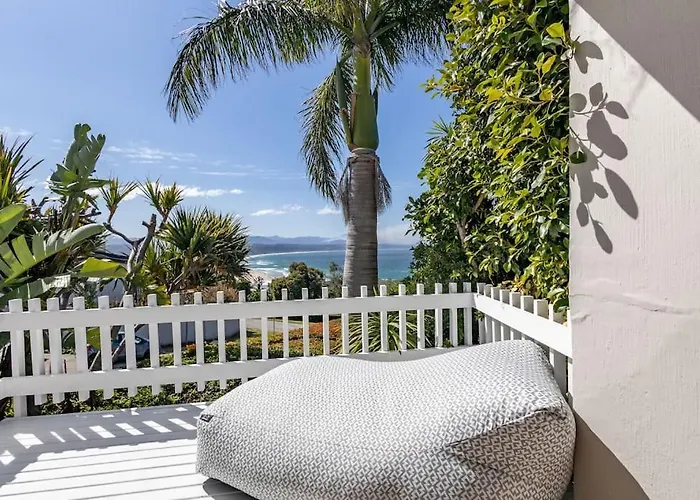 Plett Holiday Stay With Hut Tub ,Pizza Oven And Views